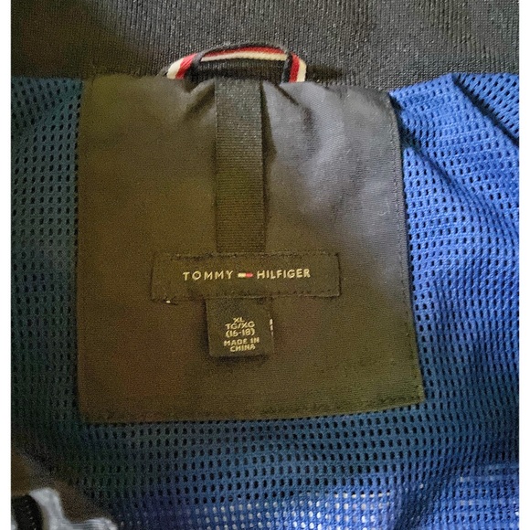 TOMMY HILFIGER Hooded Windbreak Jacket for Boys - Picture 3 of 8